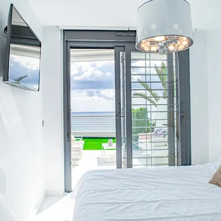 Myflats Luxury Infinity View Terrace Apartment *