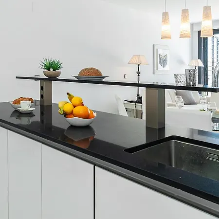 Myflats Luxury Infinity View Terrace Apartment *